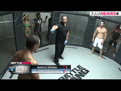 ❤️ Ultimate Fighter ቀለበቱ ውስጥ ከተጣላ በኋላ አንዲት ቁጥር ሴትን ትበዳለች። ጥራት ያለው የወሲብ ፊልም ☑